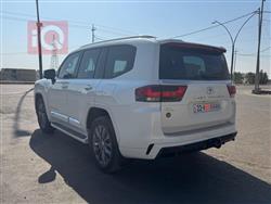 تۆیۆتا لاند کروزەر